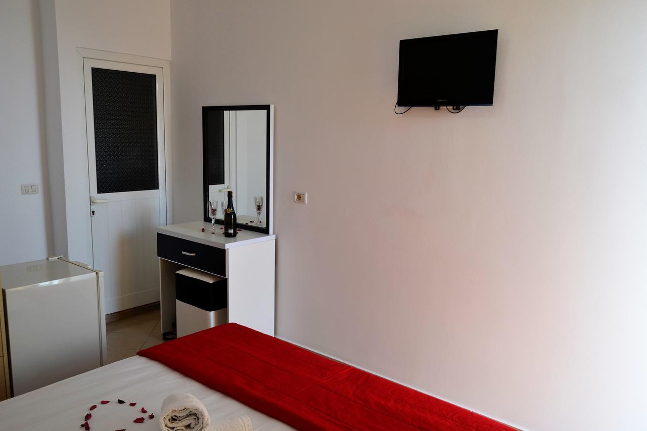 Noah Apartaments Saranda Extérieur photo