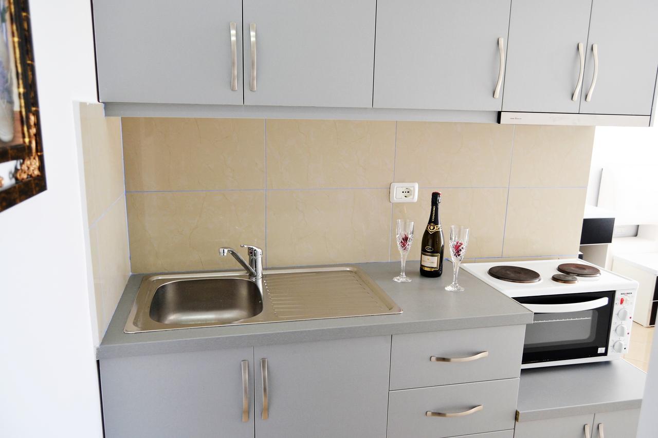 Noah Apartaments Saranda Extérieur photo