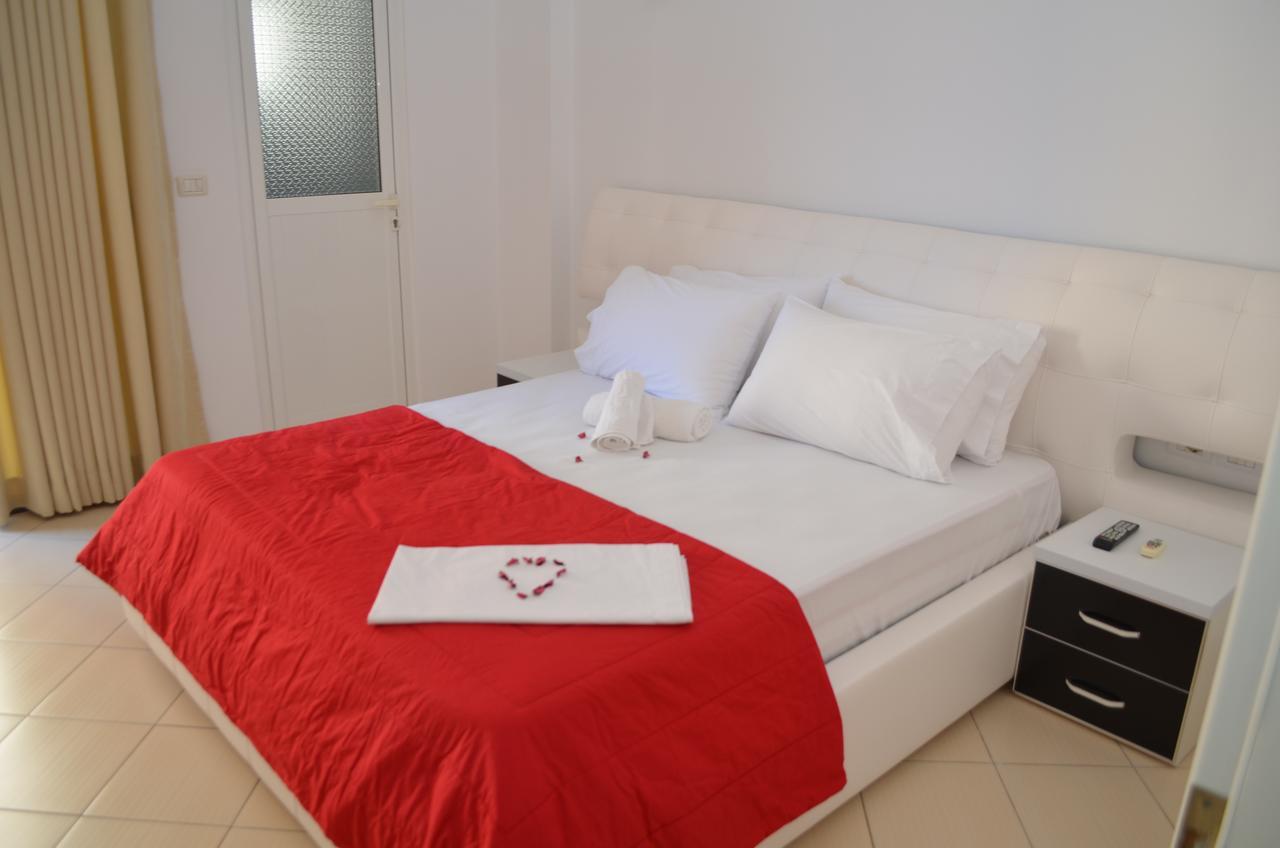 Noah Apartaments Saranda Extérieur photo